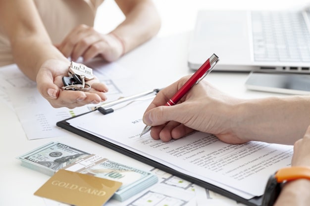 توصیه هایی برای خرید خانه های وام دار