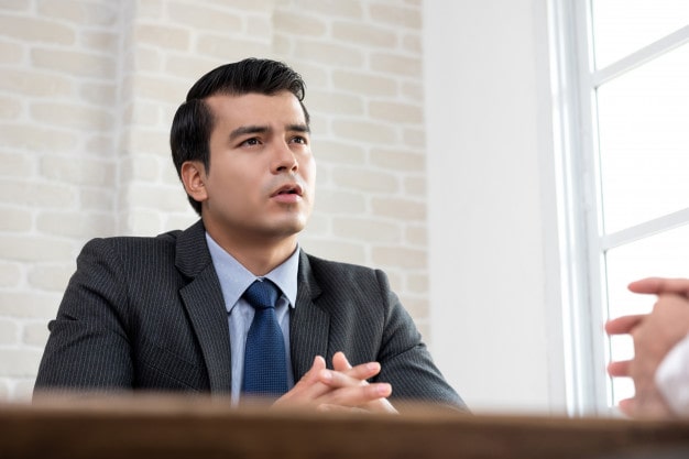 اهمیت زبان بدن در حرفه مشاور املاک