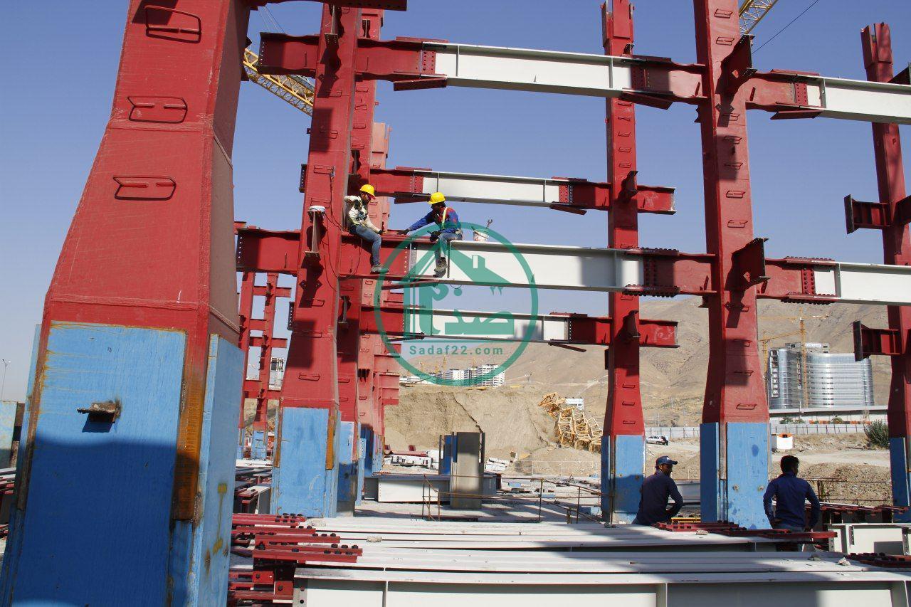 نصب اسکلت پروژه پدافند توسط شرکت آرین سازه 5/98